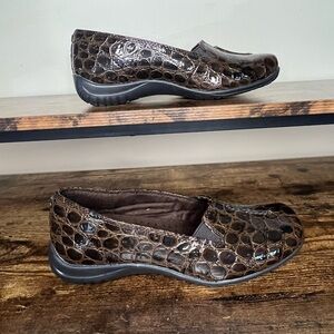 Slip On Casual Shoes Easy Street Brown Animal Print Comfort Wave‎ women's 7.5